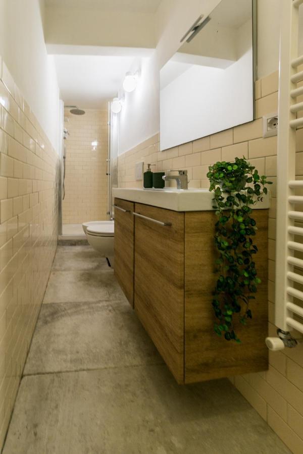 Family Apartments San Lorenzo Генуа Екстериор снимка